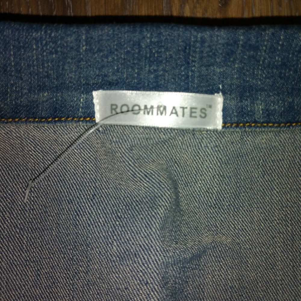 Denim Jacket Embellished With Sequin Patch Added - image 3